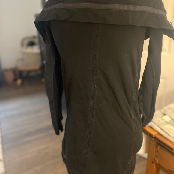 Lululemon Women Method Wrap Jacket Snap Collar Thumb Hole Long Sleeves Black - Picture 5 of 8